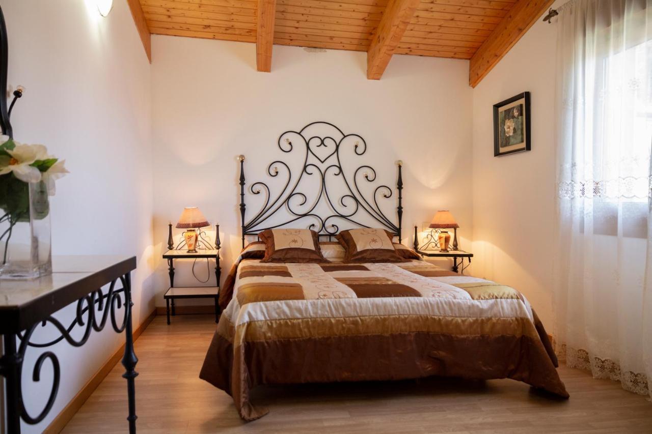 Casa Rural Mirador De Pinares San Leonardo De Yague Luaran gambar